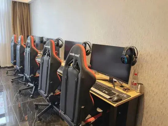 528 Esports Hotel (Xinhua University Branch)