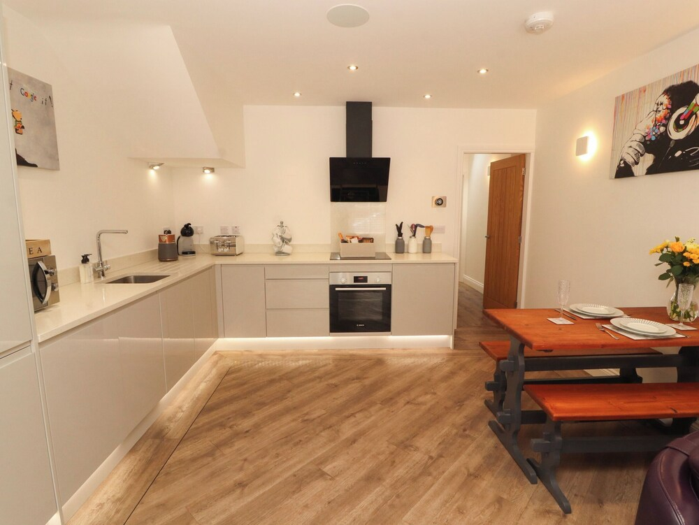 Lakes View Apartment 1