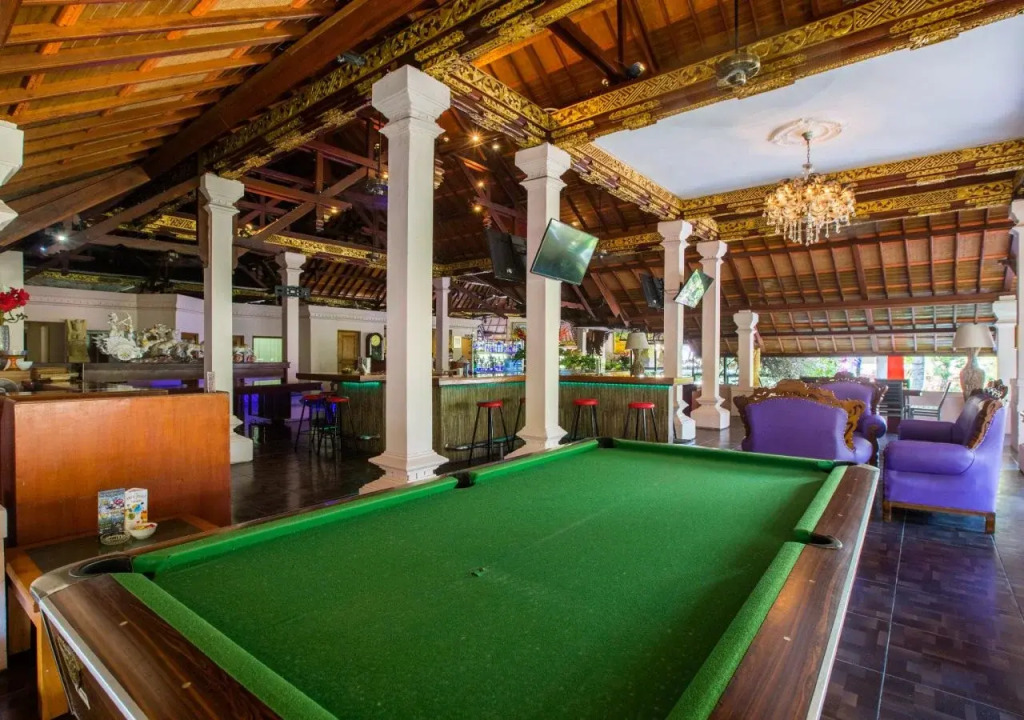 Bounty Hotel