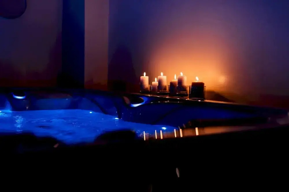 Old Court Luxury Suite Spa