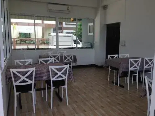Golden Palace Inn