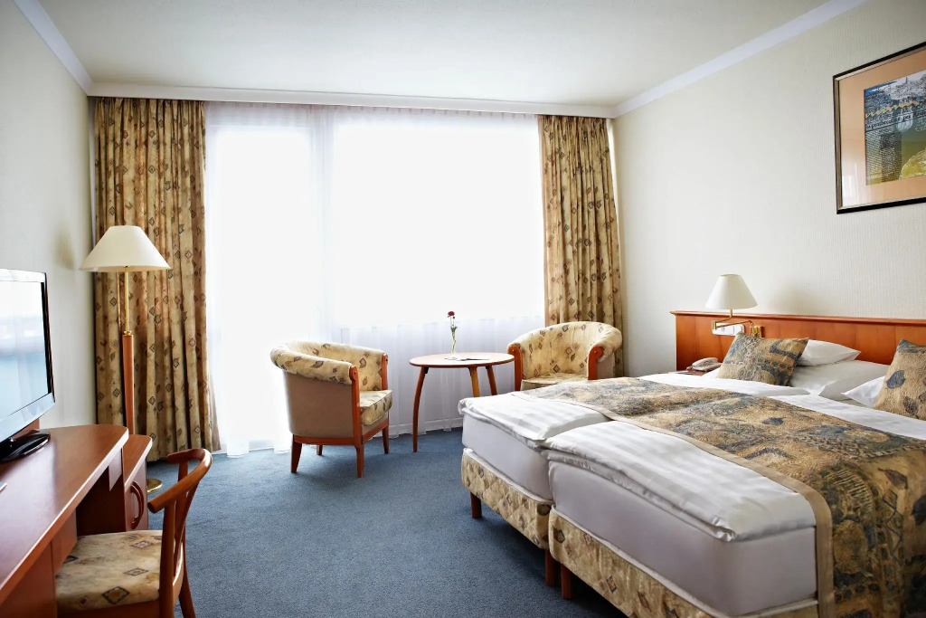 Hotel Carbona Thermal Spa