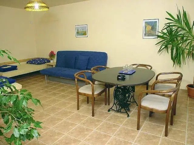 Pension 15 Homér