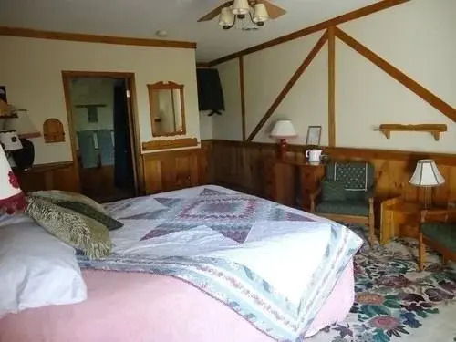 Wildwood Inn