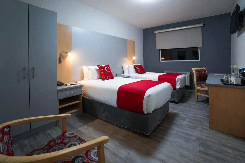 Inani Hotel Gallagher
