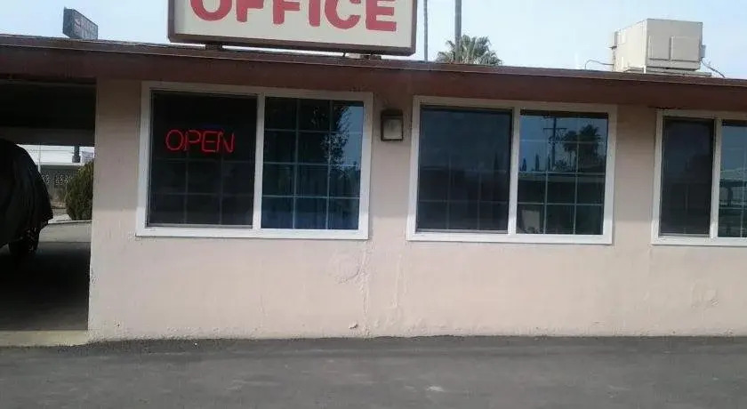 Budget Inn