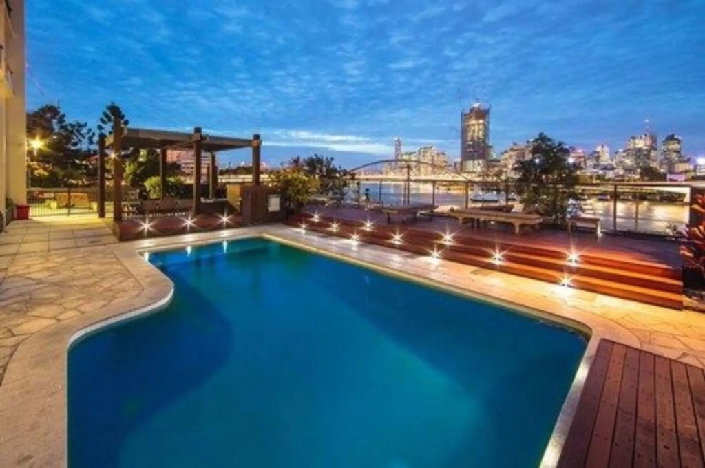 River Plaza Apartments Brisbane Southbank