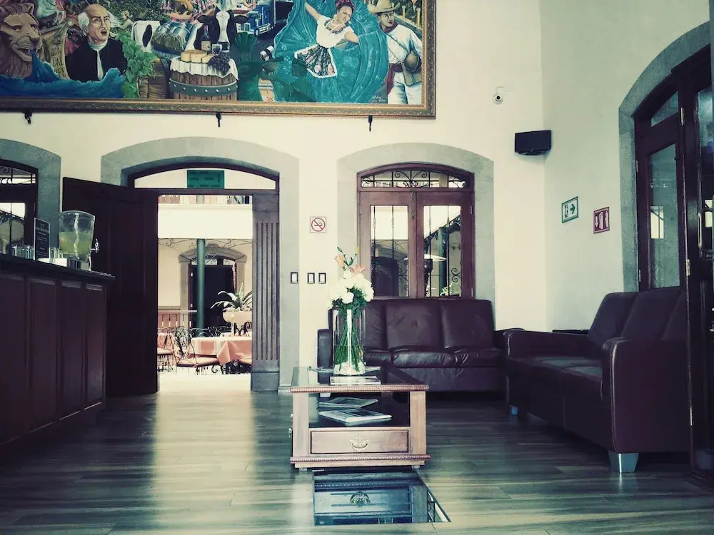 La Casa De Los Dos Leones
