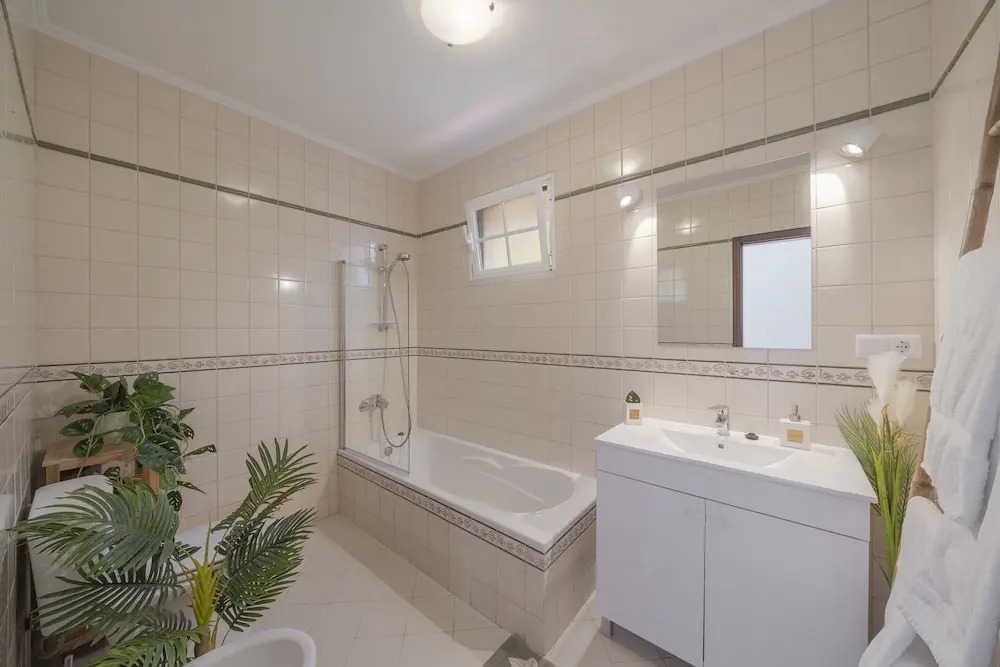 House With Garden and Great View, Vila Boa Vista