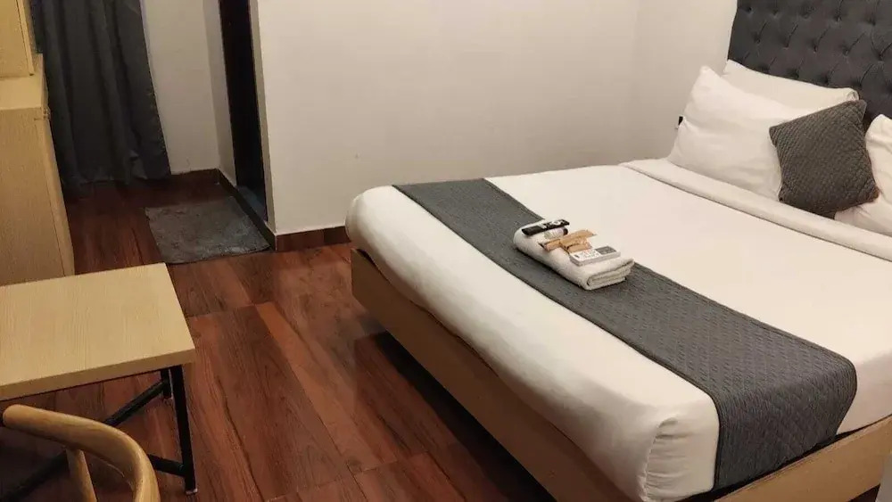 Wild Wings Premium Hotel