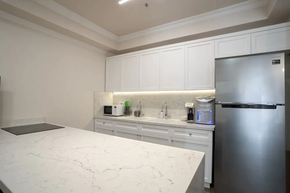 Eshel Suites