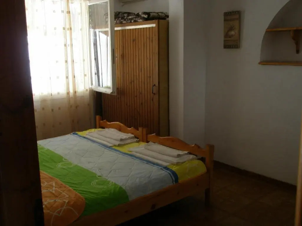 Villa Zaharo and Lilian Apartments