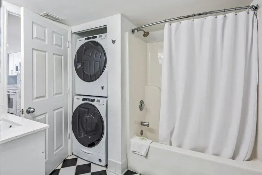 Salt Cay Suite 410
