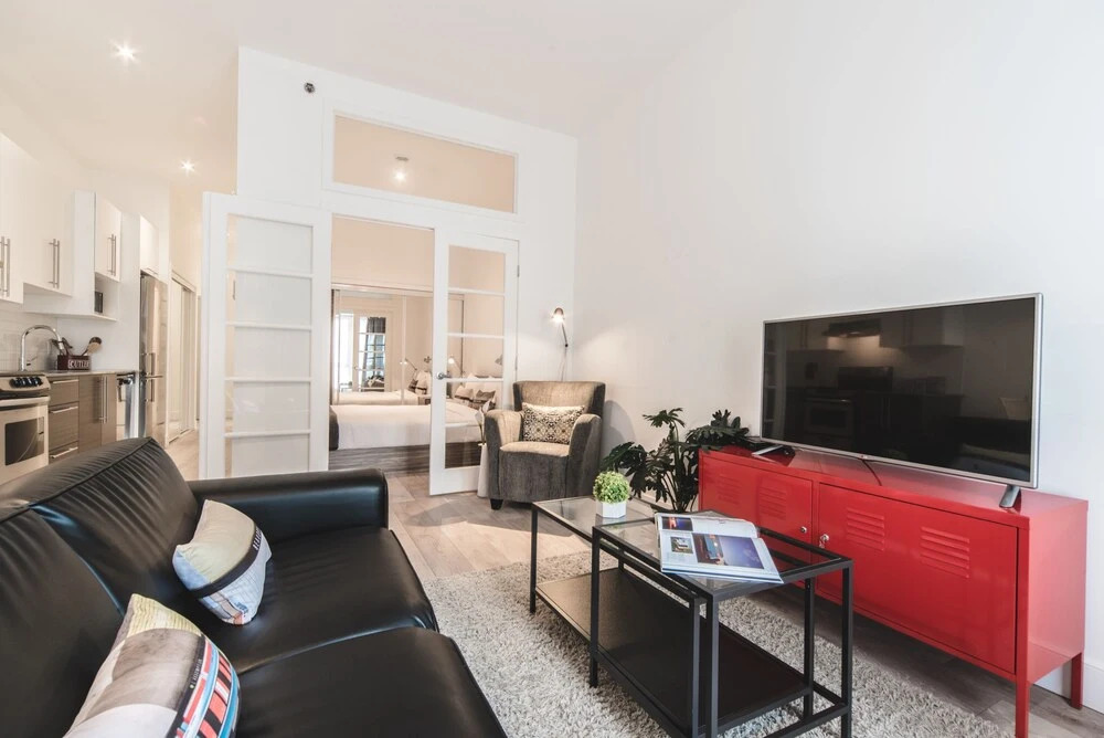 LikeAHotel-Ste Catherine/Downtown Montreal