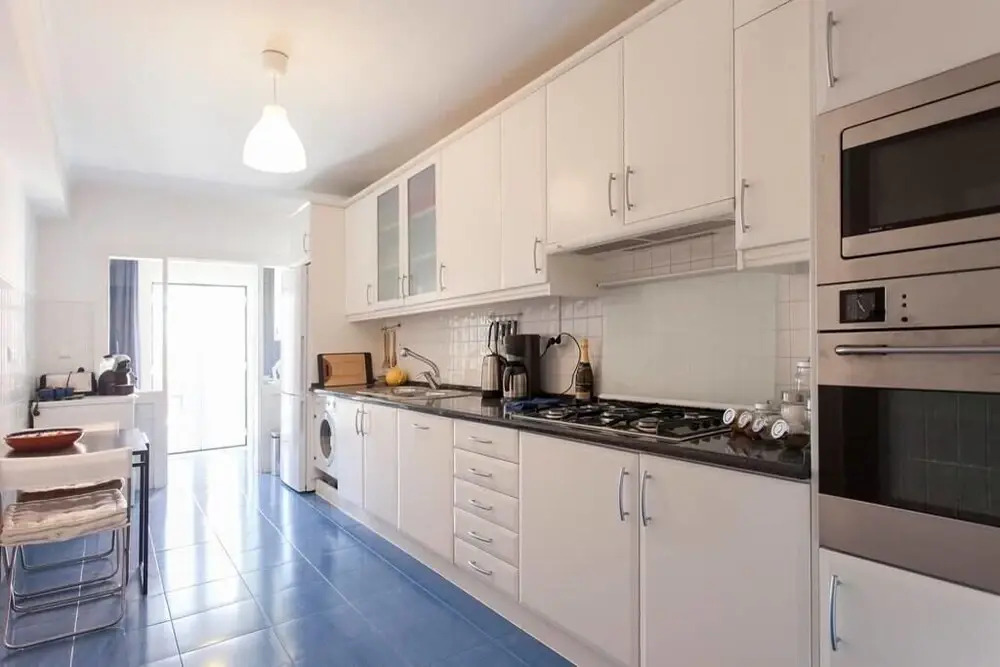 ALTIDO Spacious new 1-bed Apt w/ stunning view, 2mins from St George Castle viewpoint
