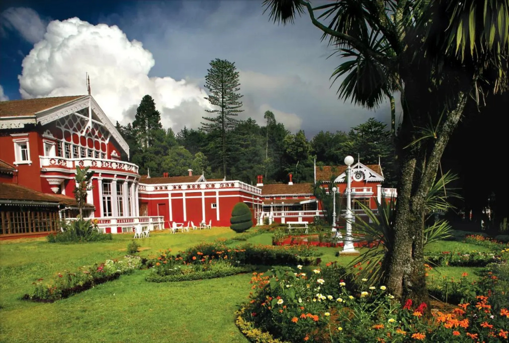 WelcomHeritage Fernhills Royal Palace