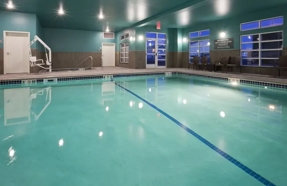 GrandStay Hotel & Suites Valley City