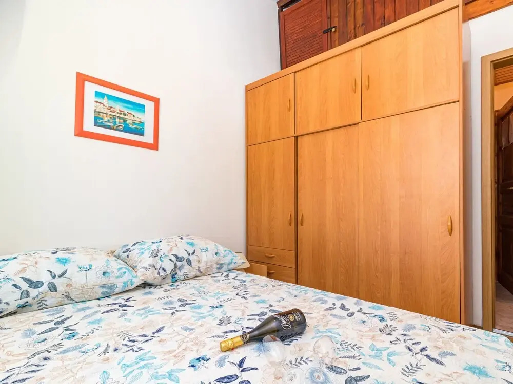 Nicole Pula in Pula With 1 Bedrooms and 1 5 Bathrooms