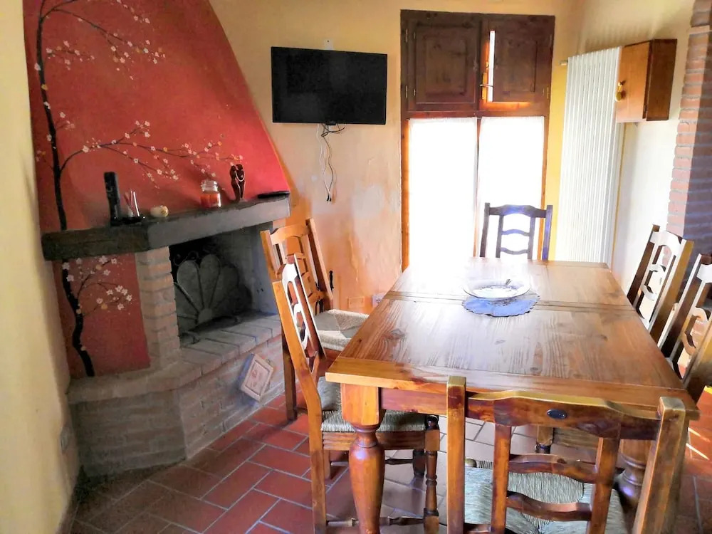 Villa With 3 Bedrooms in Osteria Delle Noci, With Private Pool, Enclos