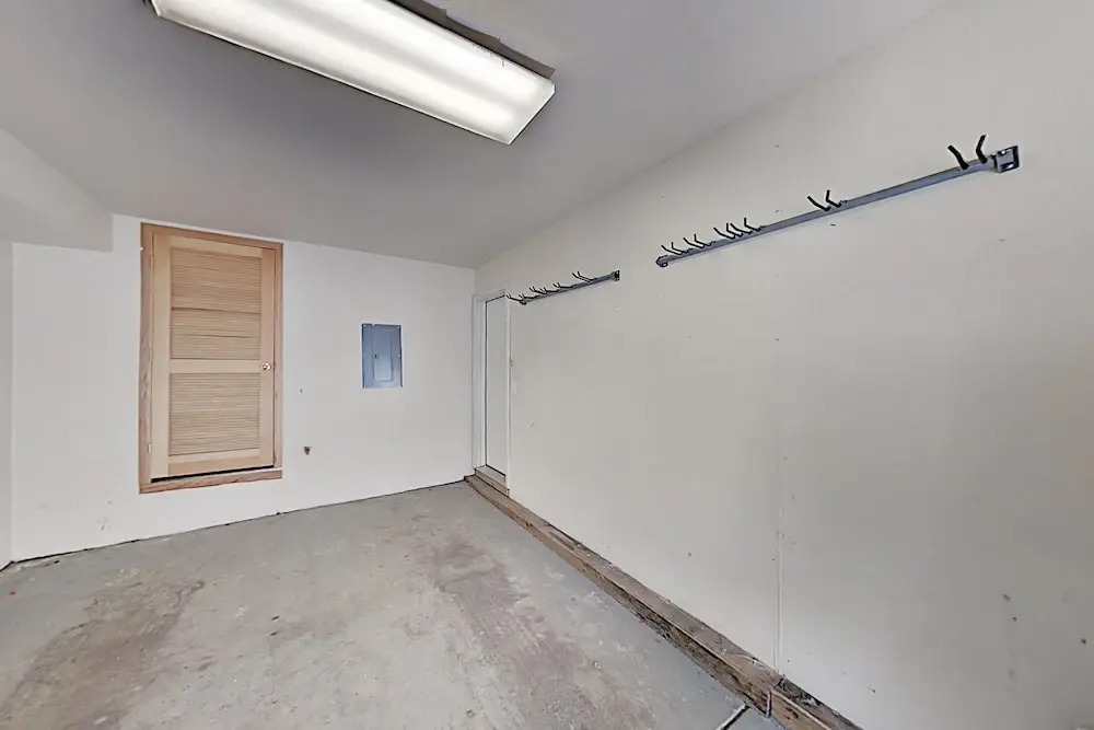 217 Avon - 3 Br Duplex