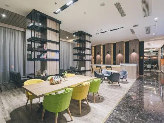 Atour Light Hotel Chengdu Wuhou Avenue Hongpailou Subway Station