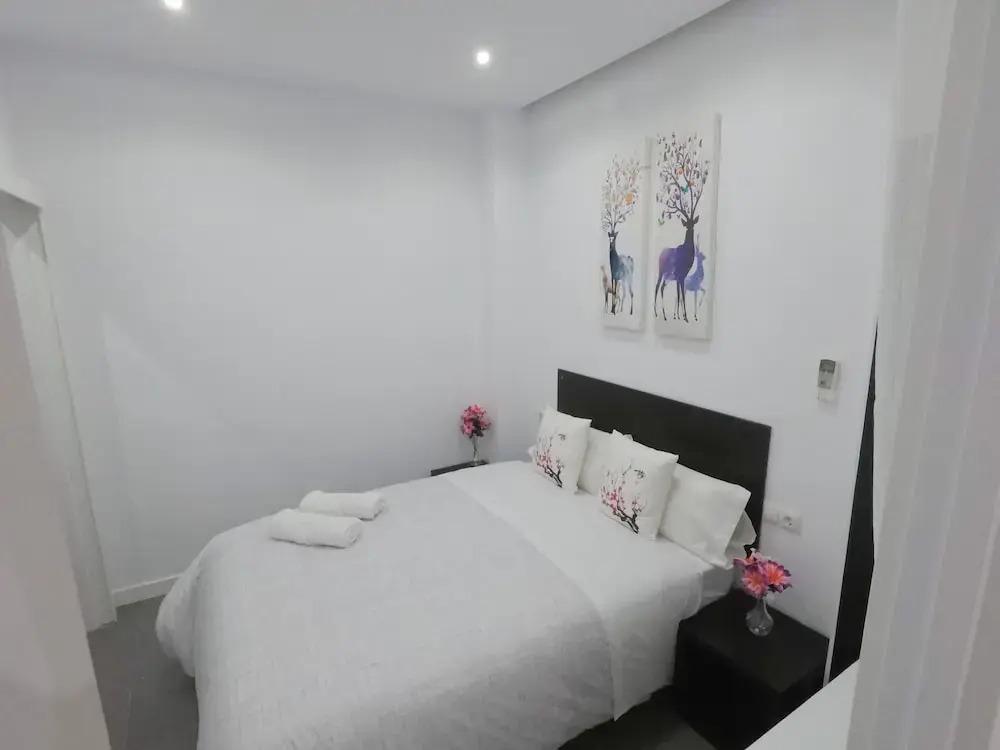 AYZ Frailes - Auto check-in property