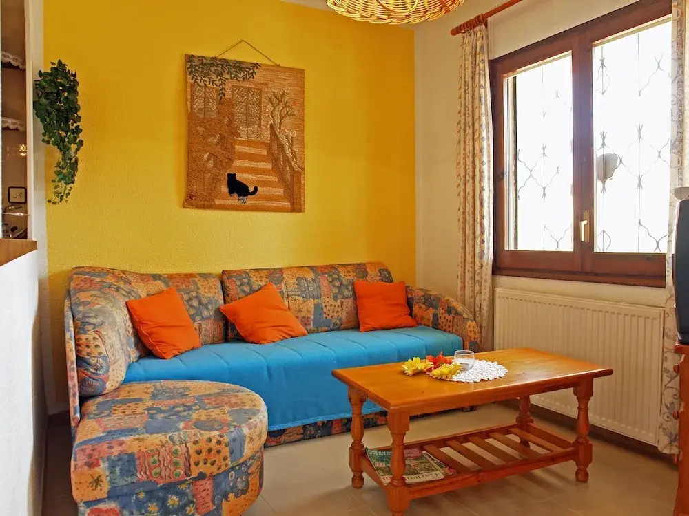 Delightul Holiday Home in St Pere Pescador With Terrace
