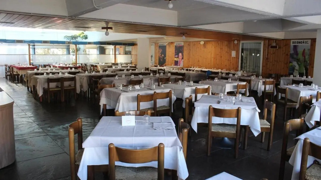 TH 1400 Hotel