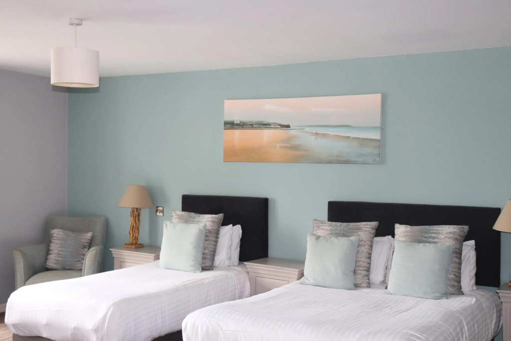 Causeway Hotel