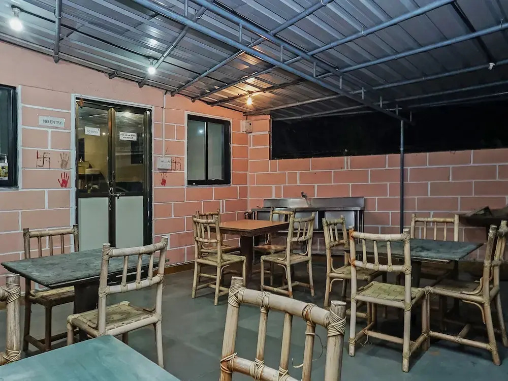 OYO Flagship 23096 Laxmi Residency