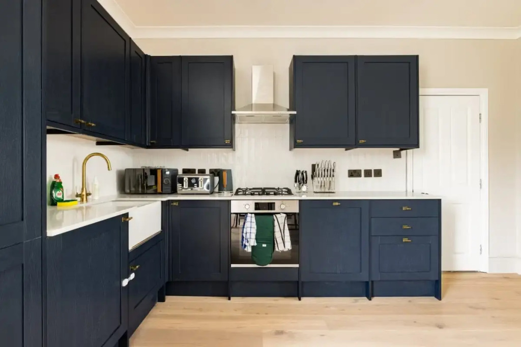 The Clapham Chambers - Stunning & Bright 3BDR Flat with Terrace