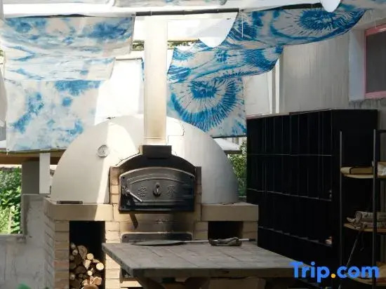 Meike Aitu Hostel