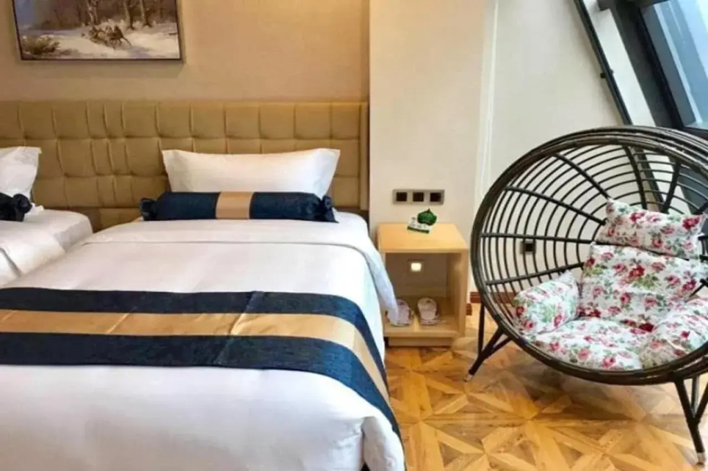 Days Inn Business Place Bagu Chongqing
