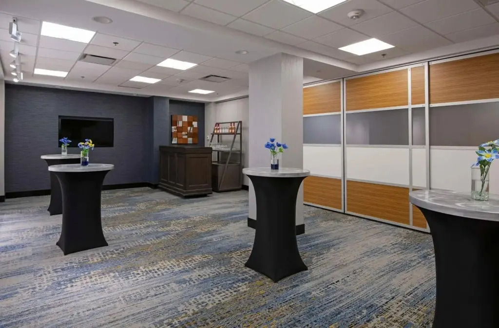 Mayfield Inn & Suites