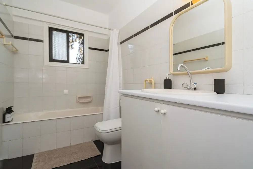 City Center Modern Boho Stay