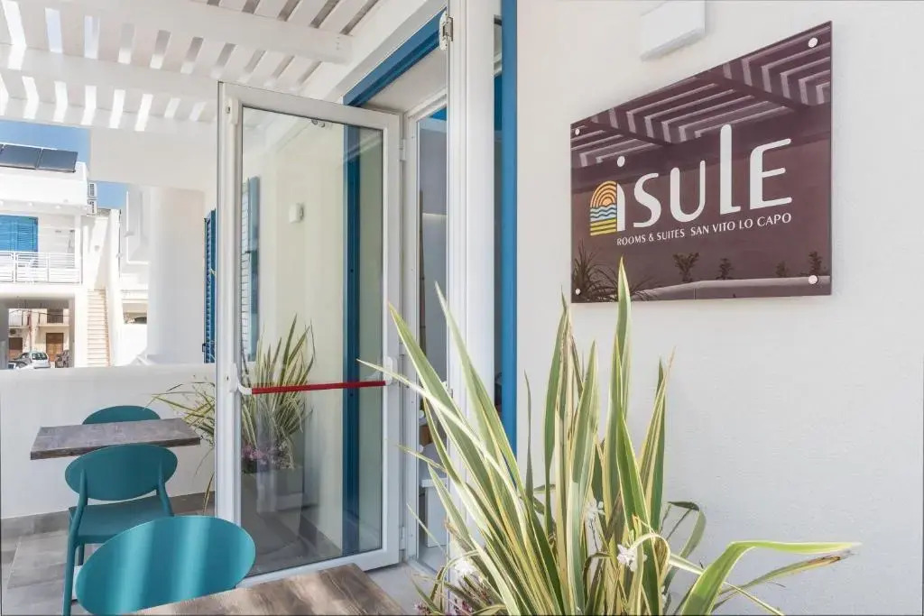 Isule Rooms & Breakfast