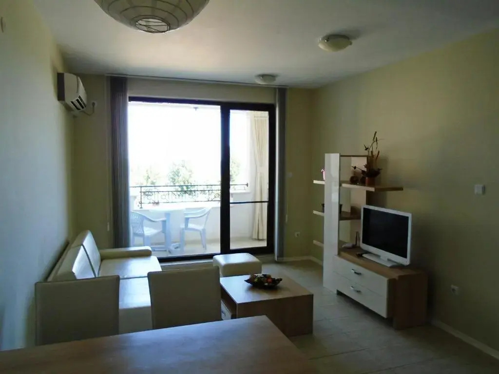 Nedevs Apartments in Kavatsi Area