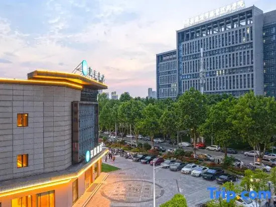 HanTing Hotel (Wuhu University Town Desheng Plaza)