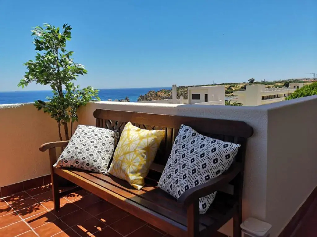 WOW OCEAN VIEW, 150mts to Beach & 10 min to Centre