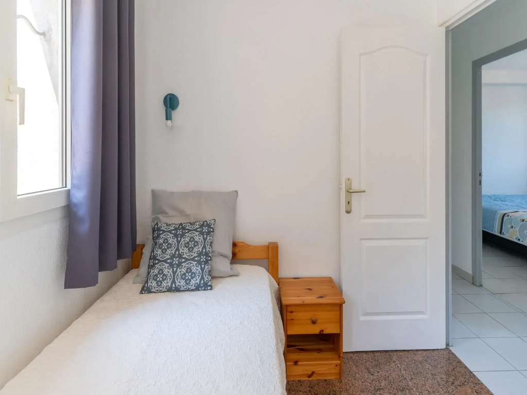 Cosy holiday home in Minerve with garden