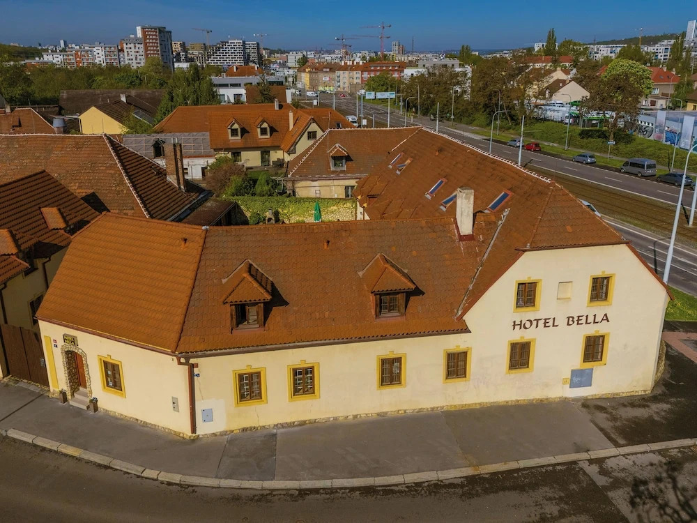 Hotel BELLA