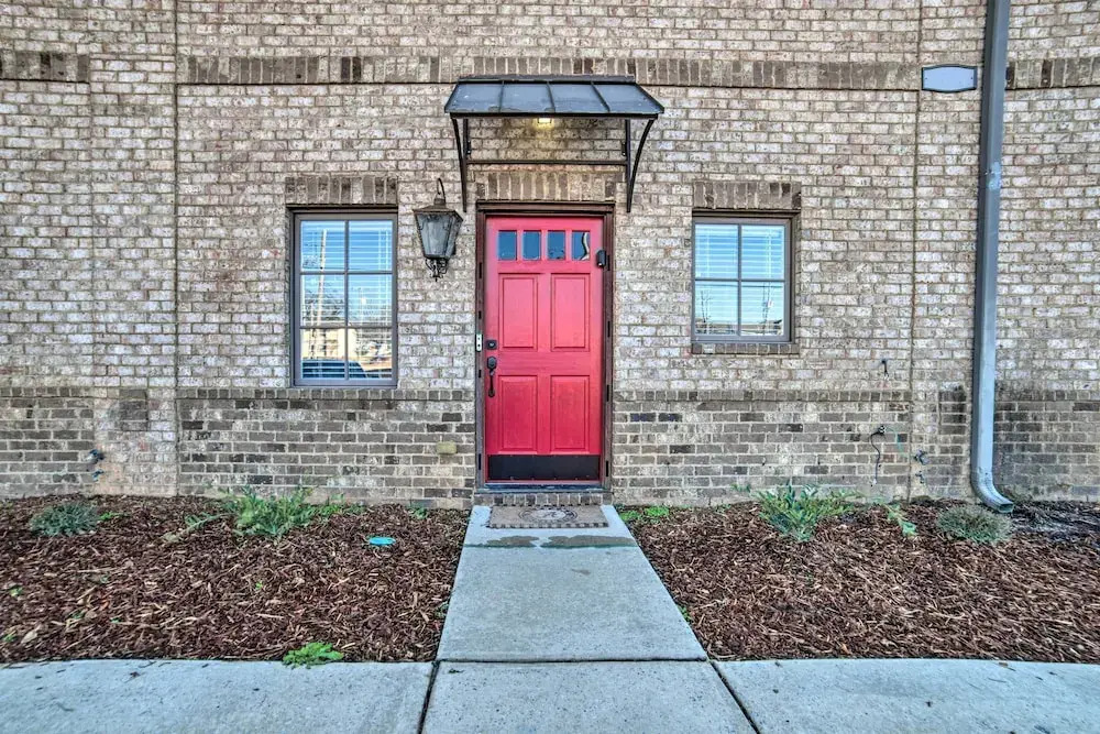 Modern Retreat ~ 1/2 Mi to Bryant-denny Stadium