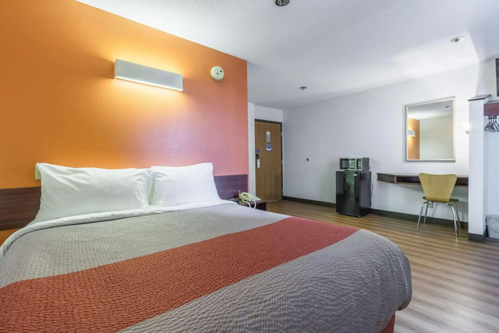 Motel 6-Streetsboro, OH