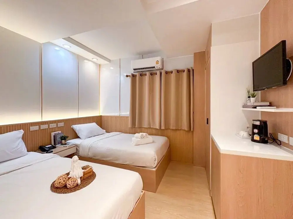 Thrive Hotel
