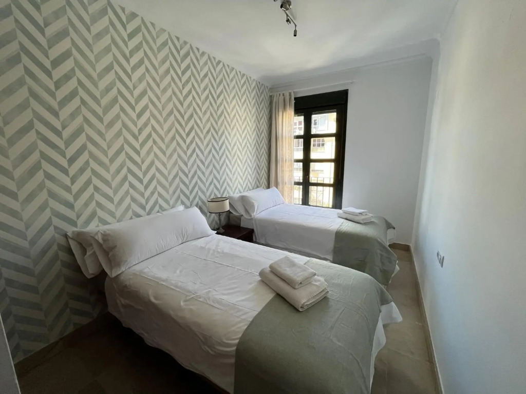 Apartamento Familiar Centro + PARKING