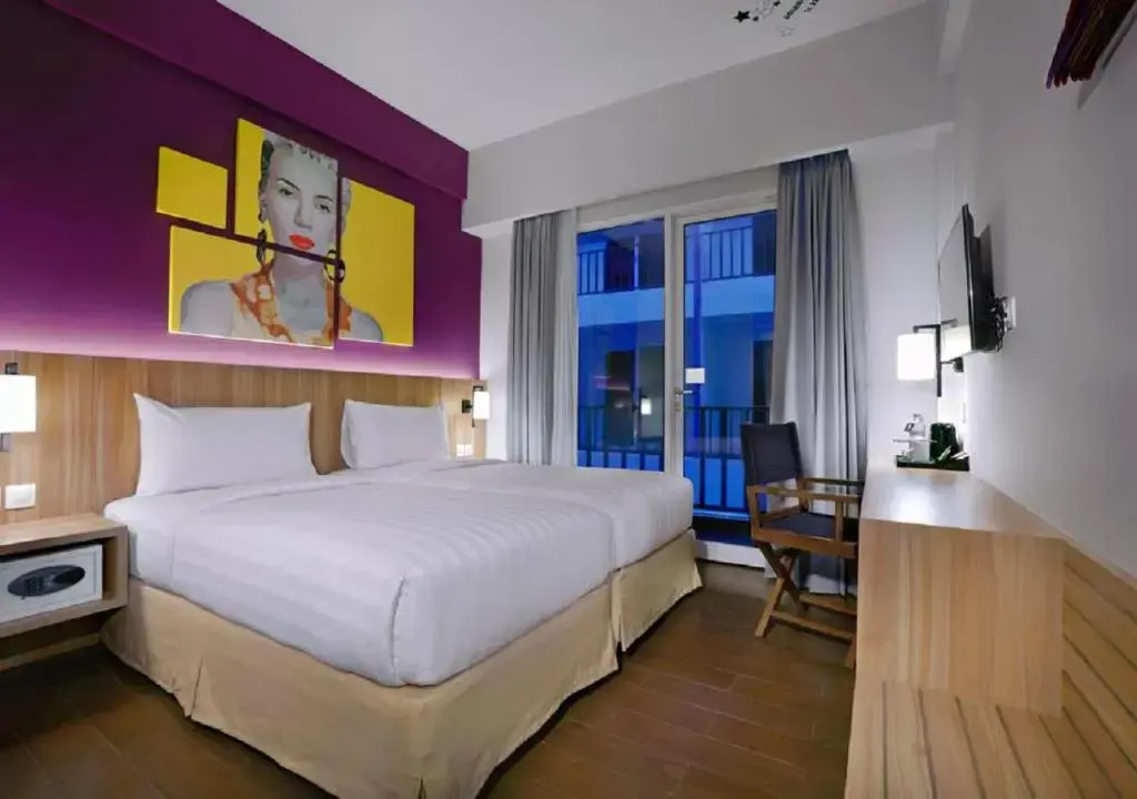 Fame Hotel Sunset Road