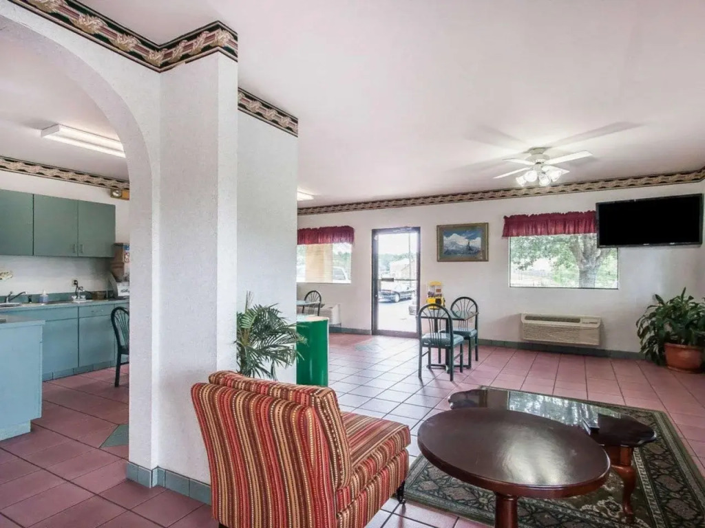 Econo Lodge Northport - Tuscaloosa North