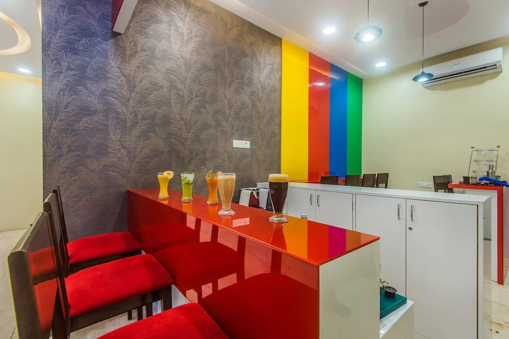 OYO 9996 Hotel Arton Suites
