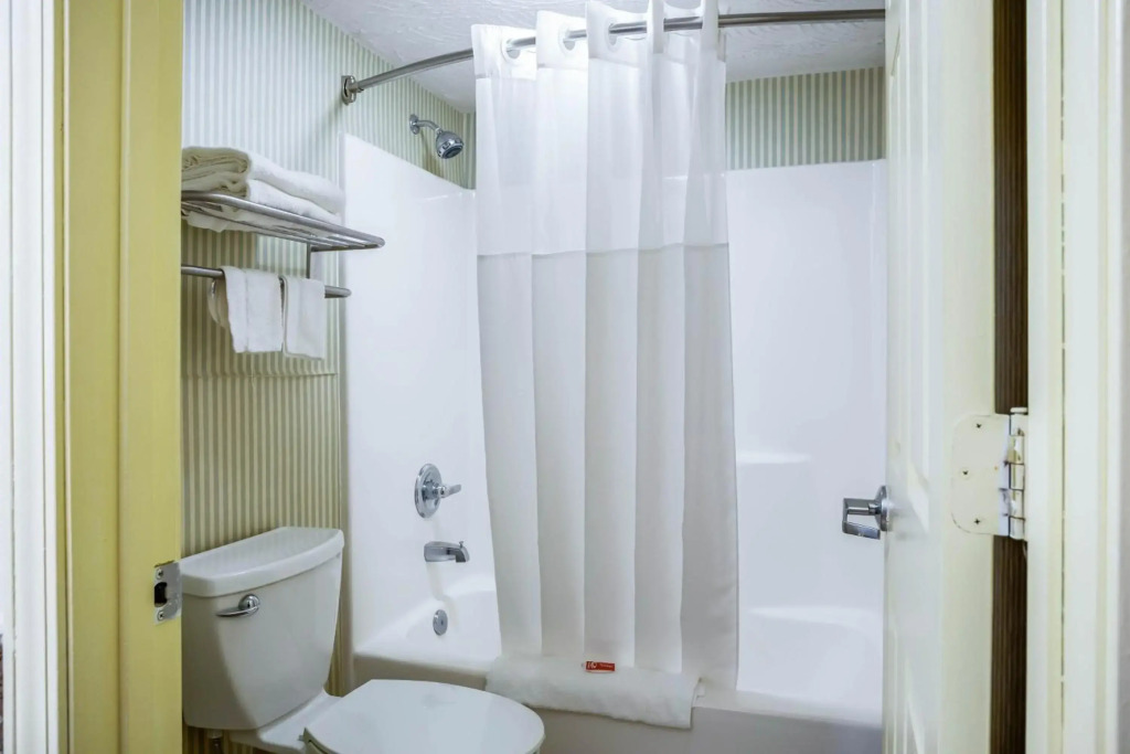 Econo Lodge Huntington - Barboursville University Area
