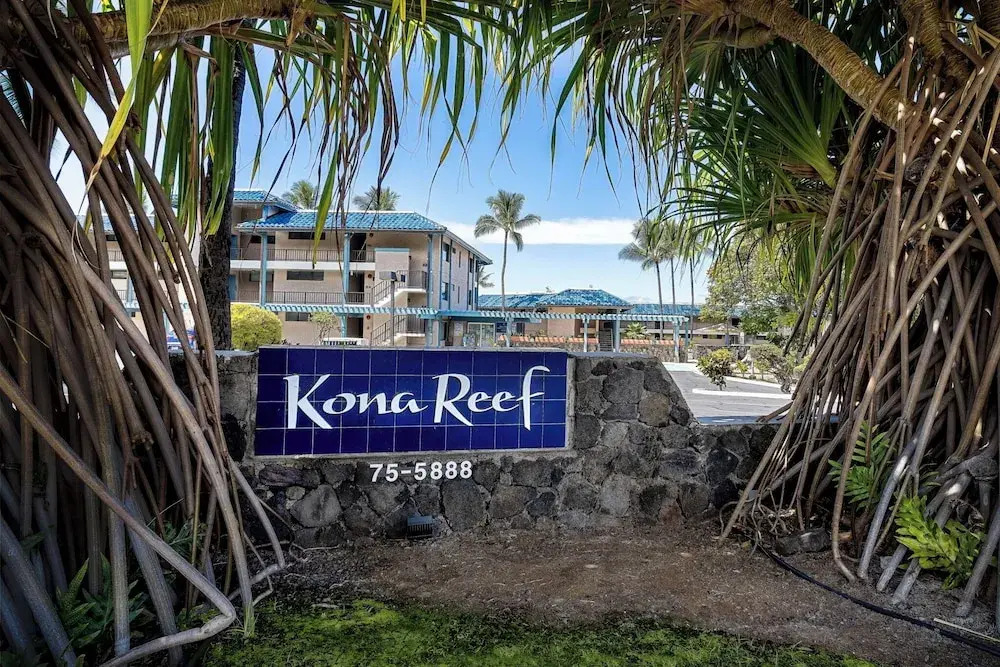 Easy Walk to Town Ocean Front AC & Wifi - Vrkcv